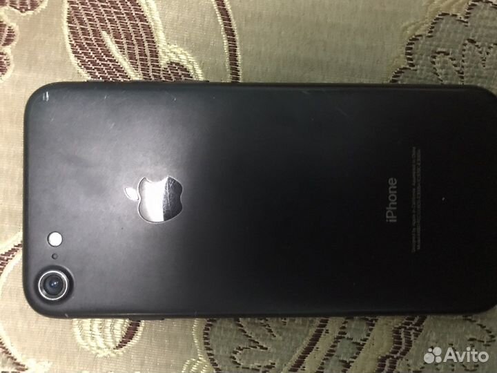 Телефон iPhone 7 128gb