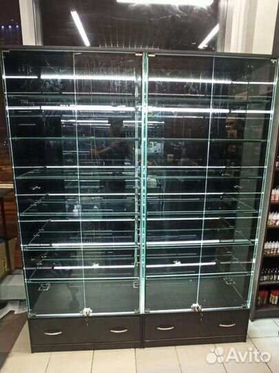 Витрины для табака новые
