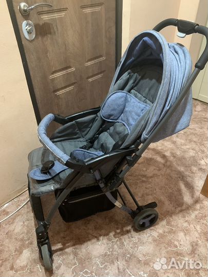 Коляска прогулочная