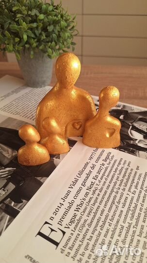 Статуэтка семья