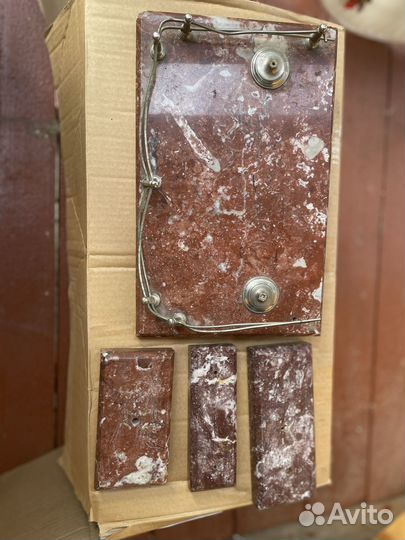 Куски натурального камня, гранит