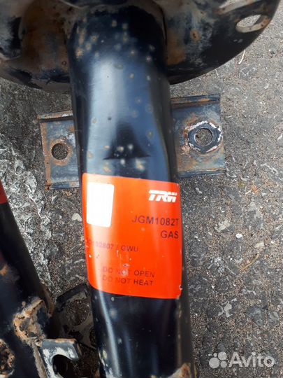 Амортизаторы TRW на volkswagen polo передние