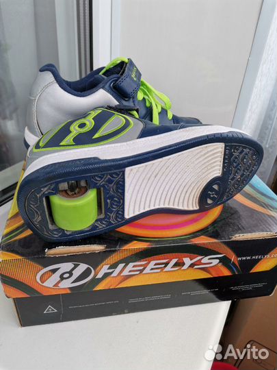 Кроссовки роликовые Heelys