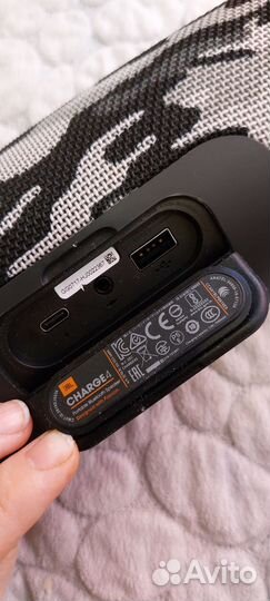 Колонка jbl charge 4
