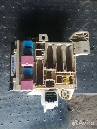 Блок предохранителей Toyota Camry V40