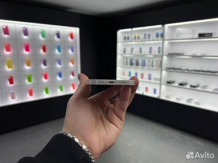 iPhone 13, 128 ГБ