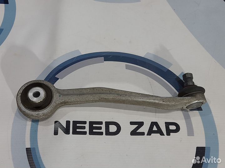 Передний верхний левый рычаг Audi A4 B8