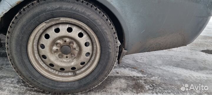 Dunlop SP Winter Ice 01 185/70 R14