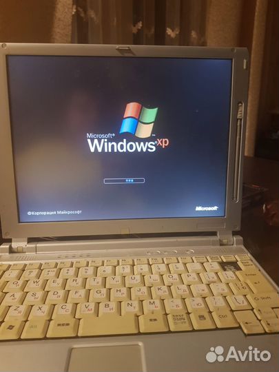 Старенький ноутбук Sony Vaio в рабочем состоянии