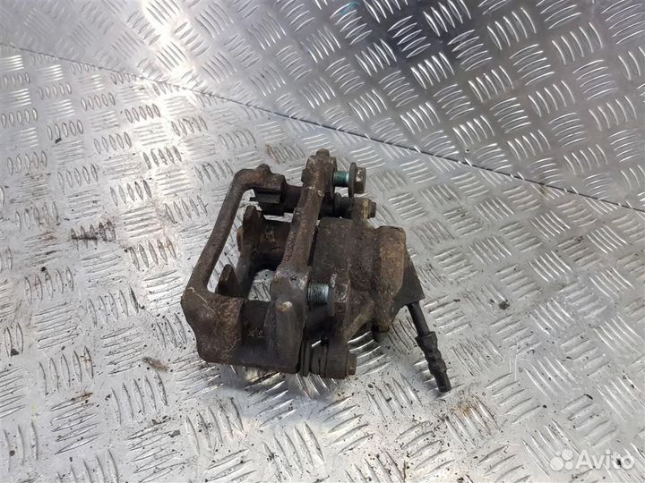 Суппорт задний правый Мерседес Sprinter (906)