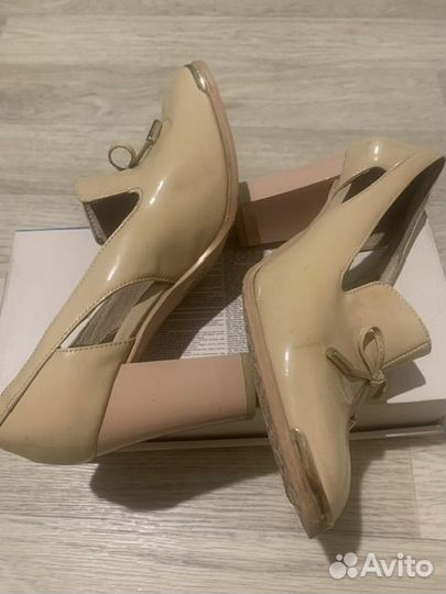 Туфли женские 37,5 размер лайковые