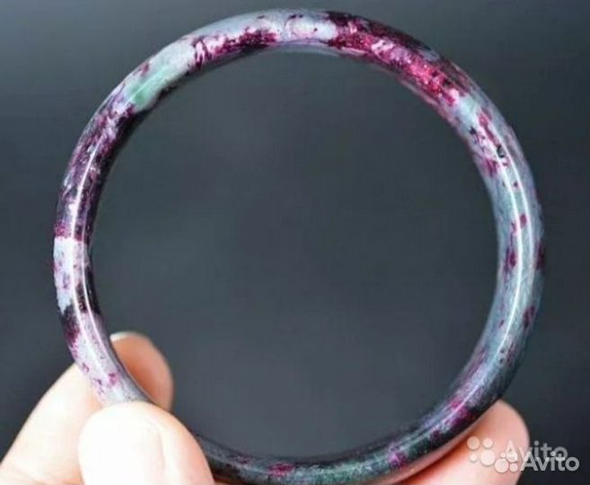 Эвдиалит. Браслет