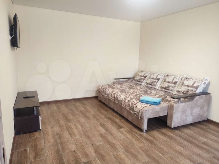 Комната 50 м², 1/2 эт.