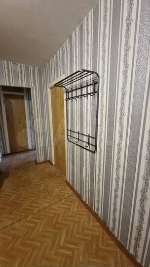 2-к. квартира, 54 м², 1/9 эт.