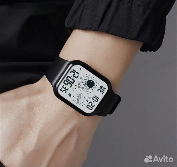 Наручные часы LED с силиконовым ремешком