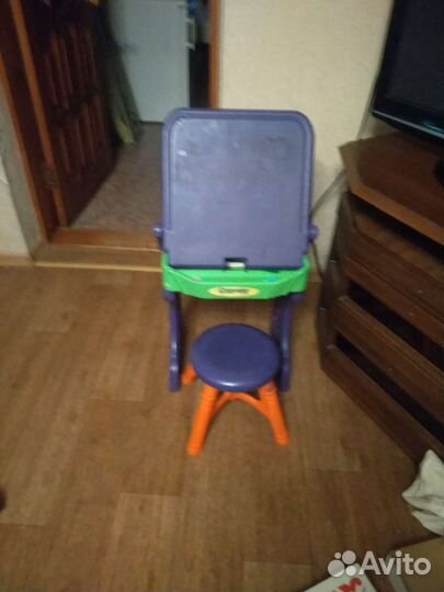 Стол-мольберт со стульчиком