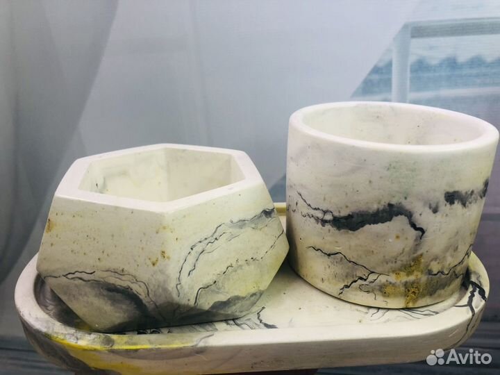 Кашпо горшок для цветов