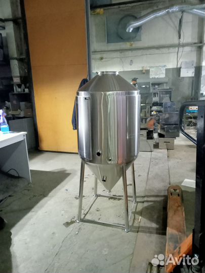 Цкт 230 л с рубашкой охлаждения, горловина 8