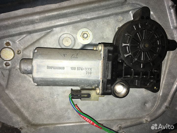 Стеклоподъемник передний левый Volvo S70 9152723