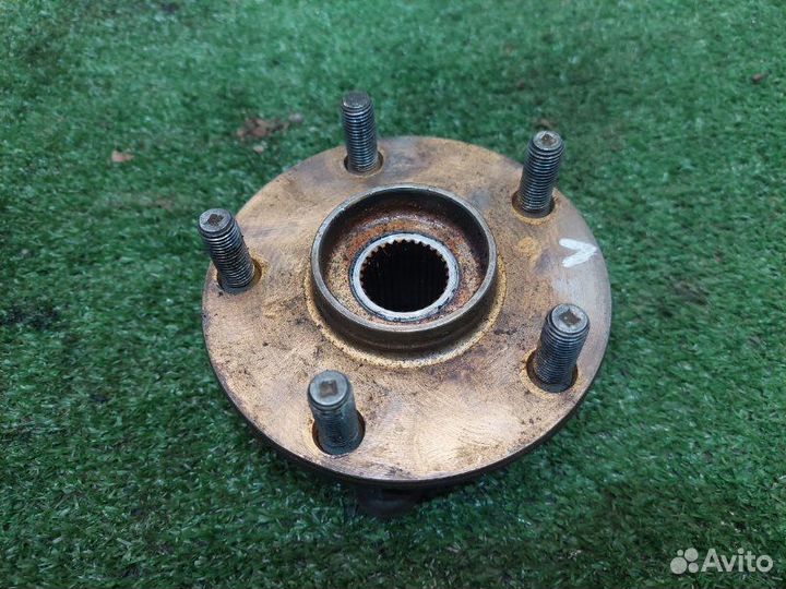 Ступица передняя Toyota Rav4 A40 2.0 diesel 2013