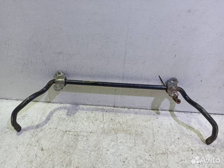 Стабилизатор передний