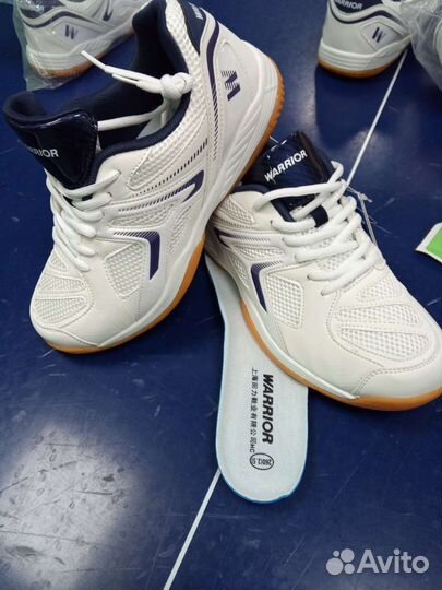 Обувь кроссовки для настольного тенниса и бадминто