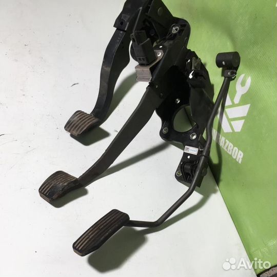 Блок педалей Шевроле Лачетти