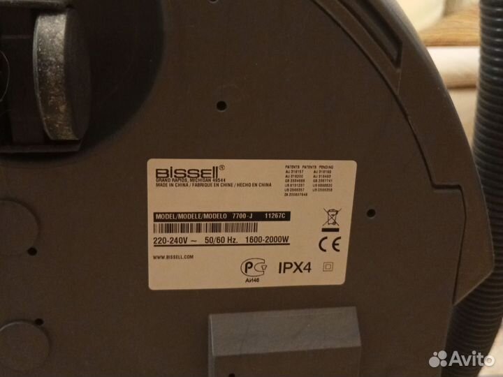 Моющий пылесос Bissell