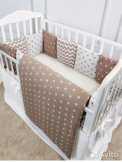 Комплект бортиков с одеялом в детскую кроватку