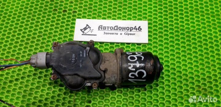 Моторчик стеклоочистителя передний Nissan Tiida C1