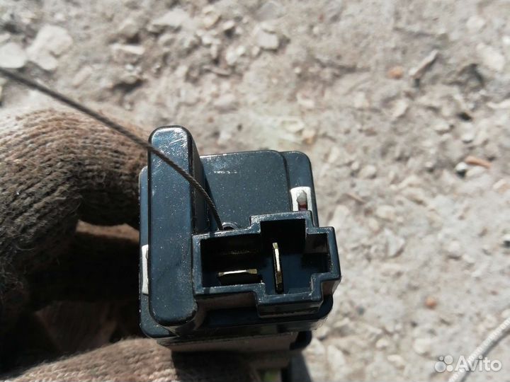 Замок бензобака santa fe 2006г