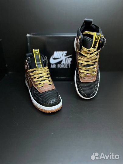 Nike Force 1 Duckboot