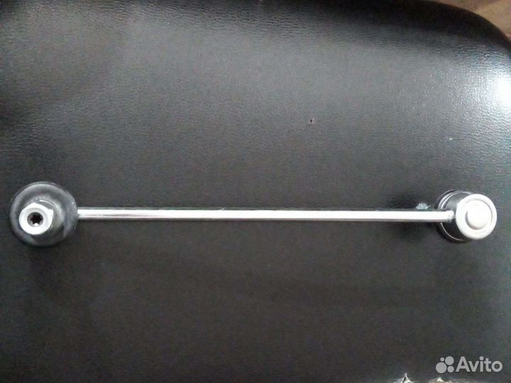 Стойка стабилизатора Polo Volkswagen