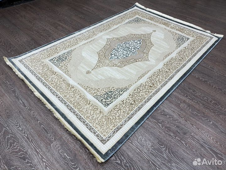 Ковер 1.6х2.3 новый