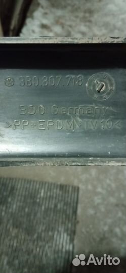 Молдинги переднего бампера vw B5 1996-2000г