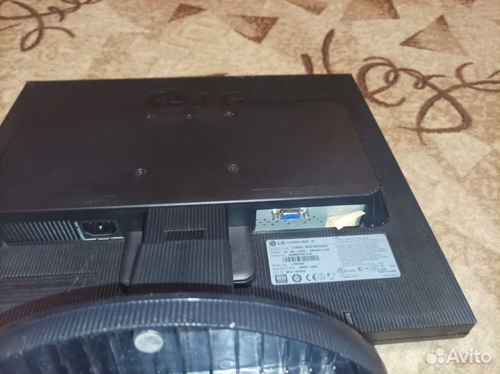 Монитор lg