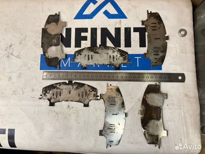 Пластины антискрипные комплект Infiniti