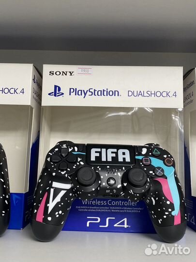 Джойстики на playstation 4 от FIFA