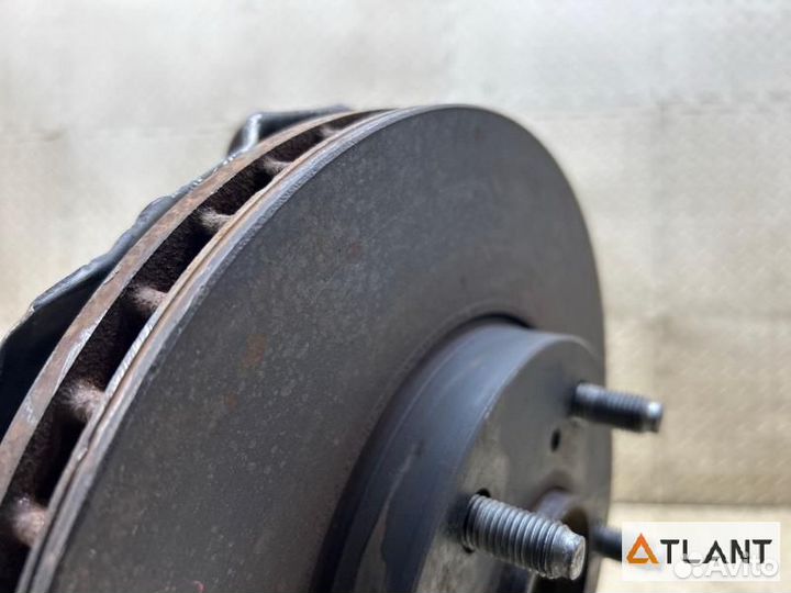 Ступица передняя левая toyota isis