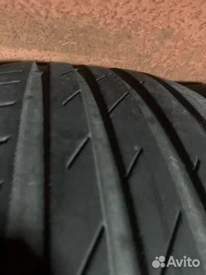 Nokian Tyres Hakka Black 255/40 R18