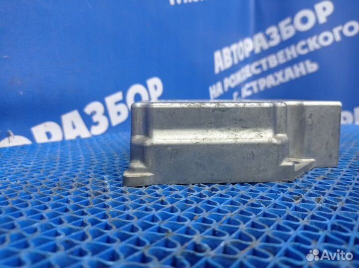 Блок управления airbag Audi A6C6 седан ASN 2005