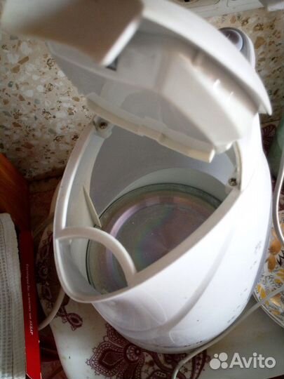 Чайник электрический на 2,3 литра irit home