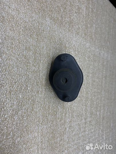 Буфер регулируемый крышки багажника Opel Astra J H