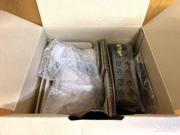 Nikon Z5 Body+Nikon FTZ II, Новый