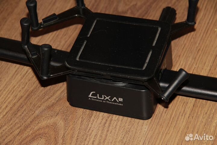 Автомобильный держатель планшета Luxa2