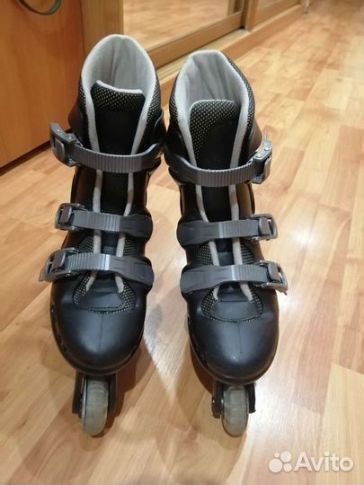 Роликовые коньки