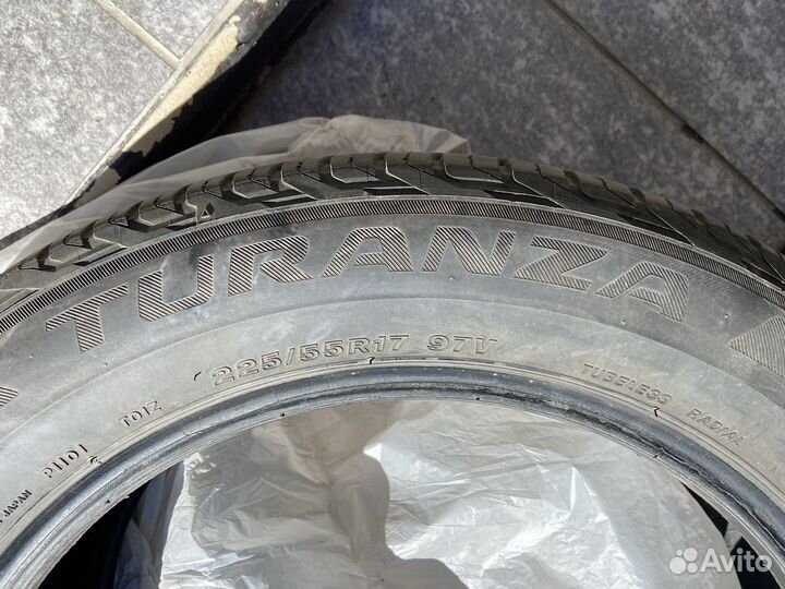 Bridgestone Turanza T001 225/55 R17 97