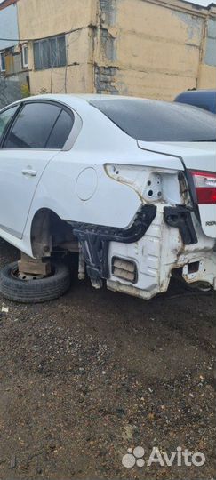 Крыло заднее левое Renault Latitude L70A M4R735