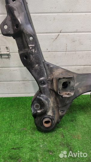 Подрамник передний Lexus RX400H 2007