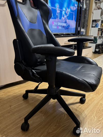 Компьютерное кресло